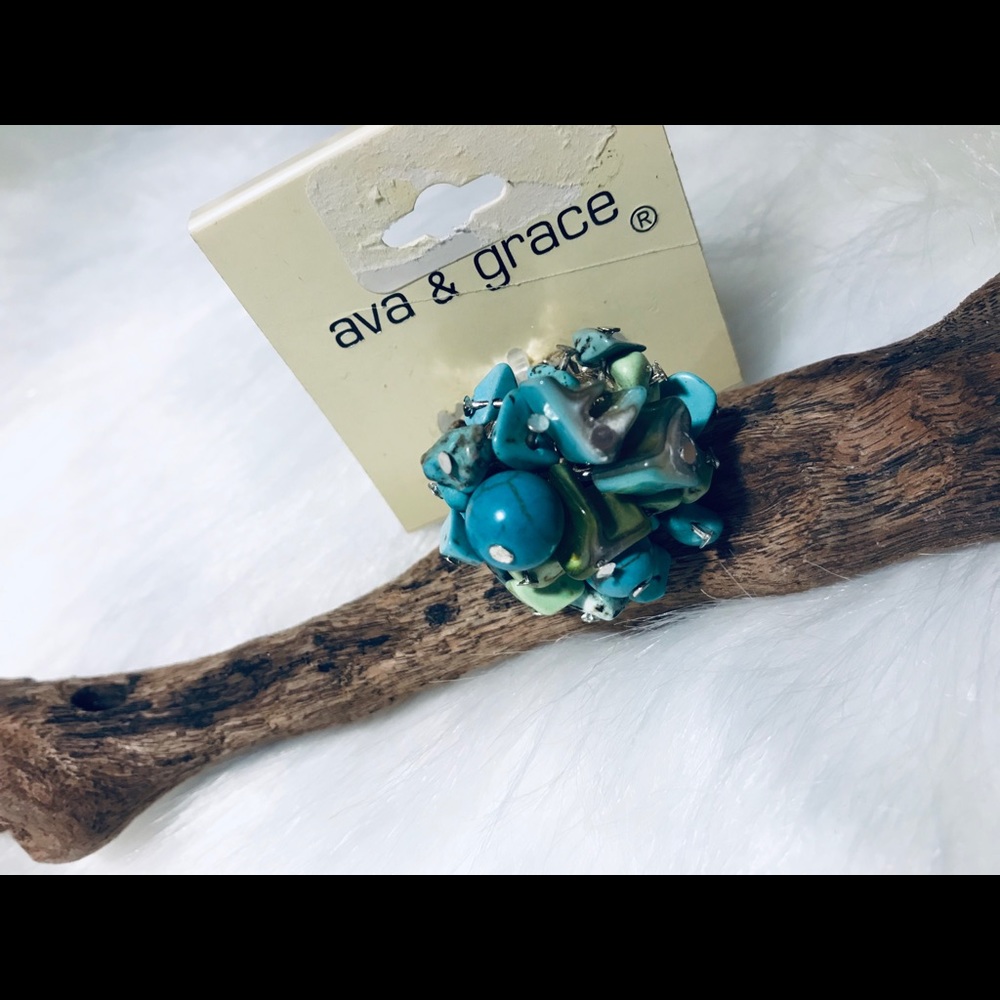 Ava & Grace ring
